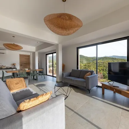 Nouveau ! Maison De Standing Avec Piscine Et Climatisation Entre Et Montagnes * Albitreccia