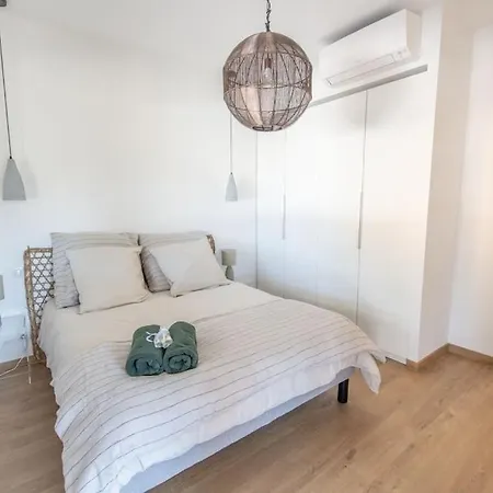 Nouveau ! Maison De Standing Avec Piscine Et Climatisation Entre Et Montagnes Albitreccia