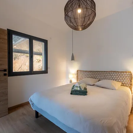 Nouveau ! Maison De Standing Avec Piscine Et Climatisation Entre Et Montagnes *