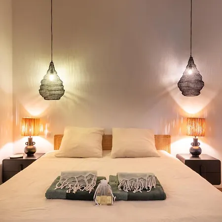 Nouveau ! Maison De Standing Avec Piscine Et Climatisation Entre Et Montagnes *